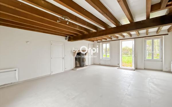 Maison à vendre    4 pièces •  Vallon-en-Sully