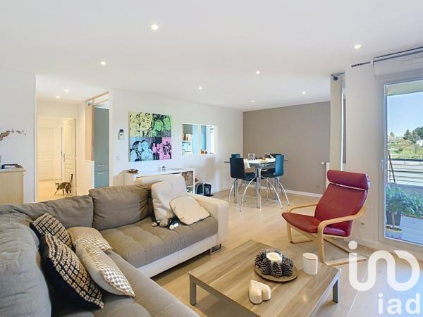 Appartement 3 pièces de 69 m² à Sainte-Foy-lès-Lyon (69110)