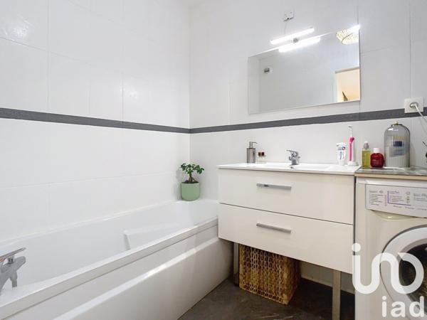 Appartement 3 pièces de 69 m² à Sainte-Foy-lès-Lyon (69110)