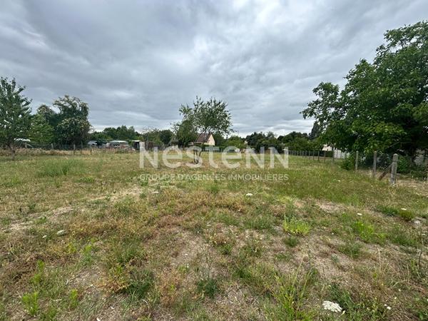 Grand terrain a batir au coeur de Cerans-Foulletourte, a 5 minutes a pied de toutes les commodites !