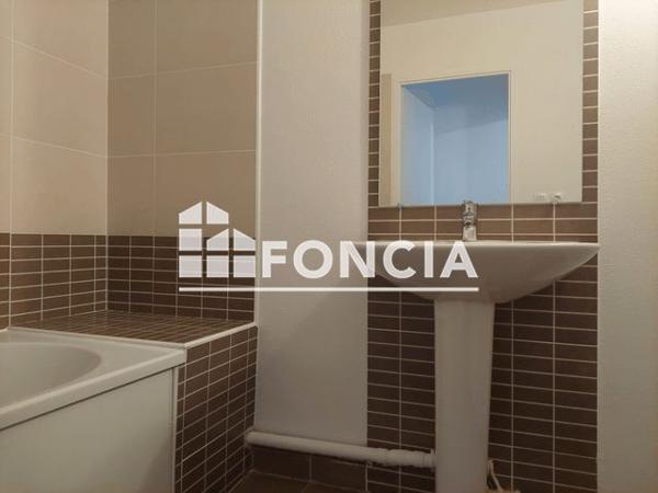 Location Appartement 2 pièces 44.1 m² - 5 PLACE ALAIN GERBAULT Perpignan 66000