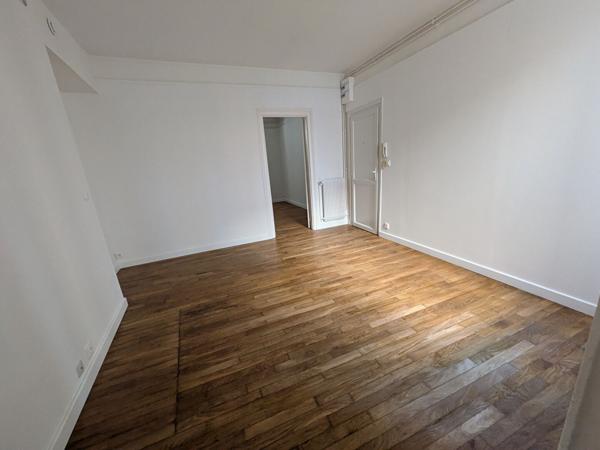 Appartement Reims 2 pièce(s) 39.39 m2 - rue Macquart (Rez-de-chaussée droit sur rue)