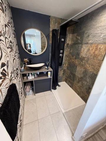 ELEGANTE MAISON RENOVEE,  A 10 MM A PIED DE LA PLAGE