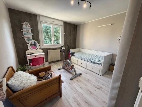 ELEGANTE MAISON RENOVEE,  A 10 MM A PIED DE LA PLAGE