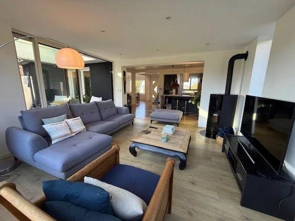 ELEGANTE MAISON RENOVEE,  A 10 MM A PIED DE LA PLAGE