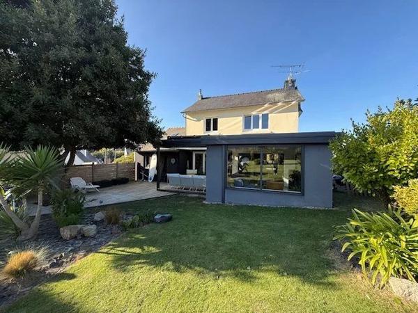 ELEGANTE MAISON RENOVEE,  A 10 MM A PIED DE LA PLAGE