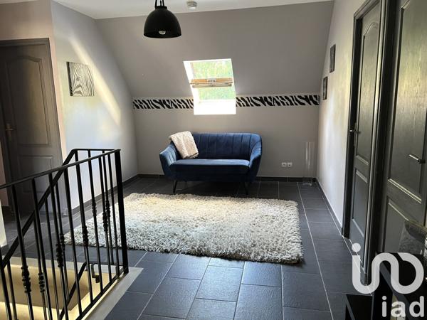 Maison traditionnelle 7 pièces de 140 m² à Verberie (60410)