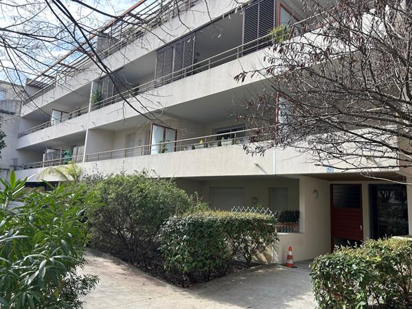 Appartement Montpellier 2 pièce(s) 33 m2, terrasse 10M2 jardin 47m2,