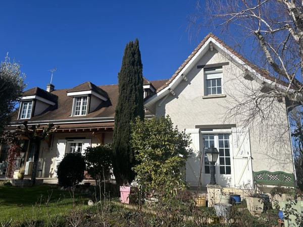 Grande maison familiale avec jardin généreux maison d'amis