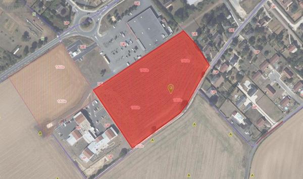 Terrain à Batir à vendre à Les Aix-d'Angillon dans le Cher (18220), ref : 18006-201