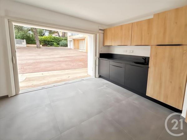 Appartement à vendre  2 pièces - 22,01 m2 BANDOL - 83