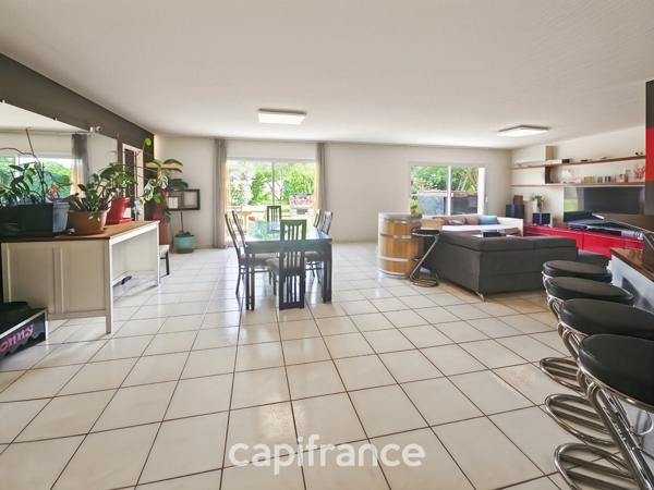 Maison de plain-pied, 112m² et 18m² chalet/studio, terrain de 1152m²