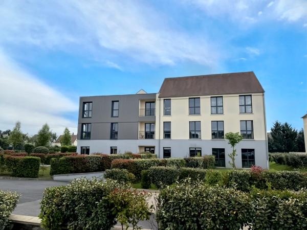 BUREAUX - LOCAL PROFESSIONNEL - LA CHAPELLE EN SERVAL