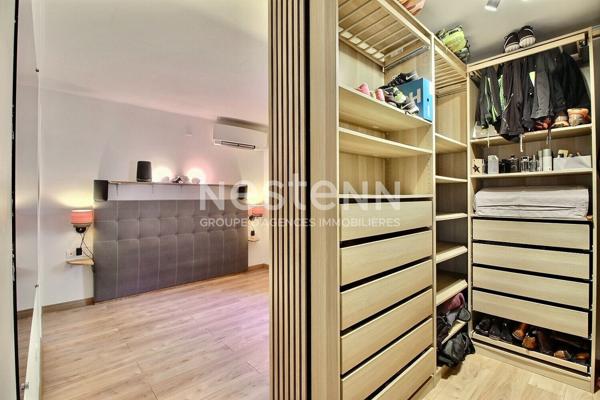 Maison de type 4 d'environ 126m² avec véranda, jardin, piscine et garage