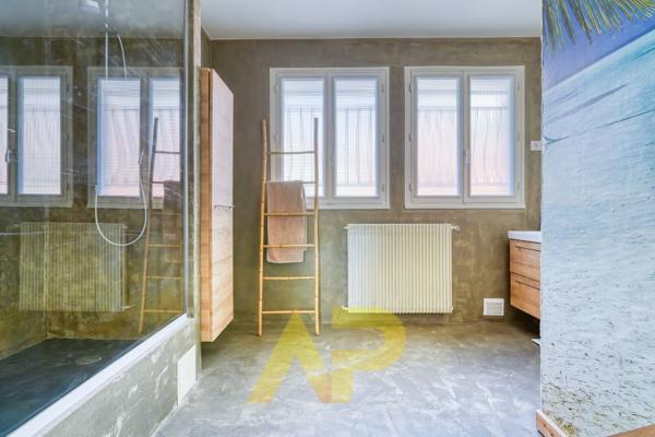 Maison Le Plessis Robinson 6 pièce(s) 182.62 m2 €830 000 ** - Référence 523