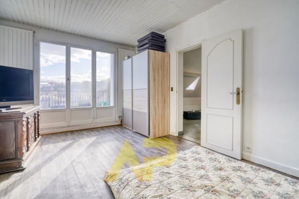 Maison Le Plessis Robinson 6 pièce(s) 182.62 m2 €830 000 ** - Référence 523