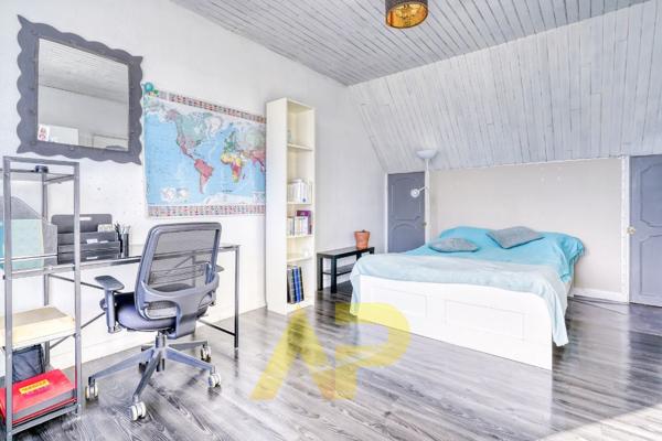 Maison Le Plessis Robinson 6 pièce(s) 182.62 m2 €830 000 ** - Référence 523