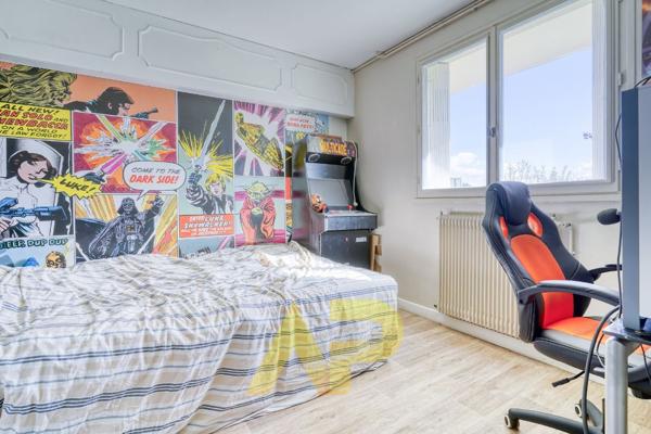 Maison Le Plessis Robinson 6 pièce(s) 182.62 m2 €830 000 ** - Référence 523