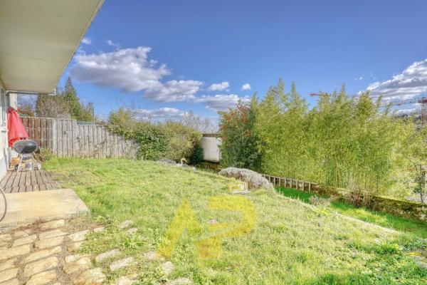 Maison Le Plessis Robinson 6 pièce(s) 182.62 m2 €830 000 ** - Référence 523