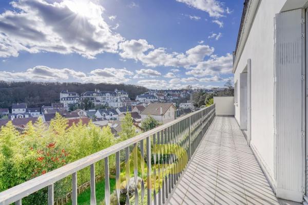 Maison Le Plessis Robinson 6 pièce(s) 182.62 m2 €830 000 ** - Référence 523