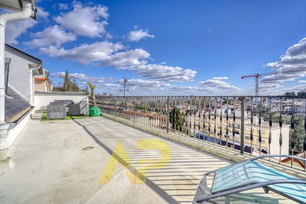 Maison Le Plessis Robinson 6 pièce(s) 182.62 m2 €830 000 ** - Référence 523