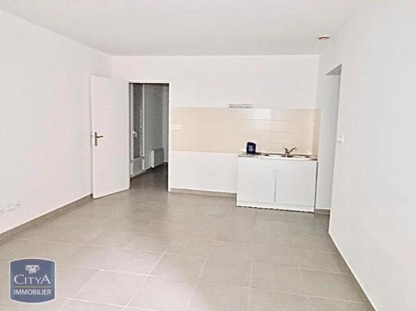 Appartement à louer 2 pièces 43.17m² Port-de-Bouc (13110)
