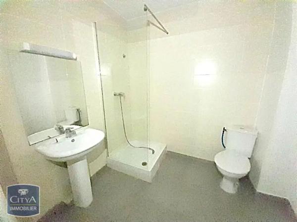 Appartement à louer 2 pièces 43.17m² Port-de-Bouc (13110)