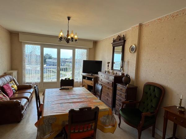 BEL APPARTEMENT T3- RÉSIDENCE FORT CARRÉ