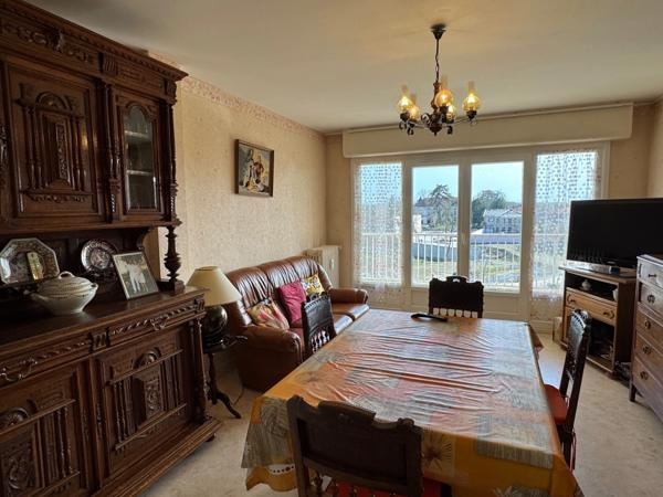 BEL APPARTEMENT T3- RÉSIDENCE FORT CARRÉ