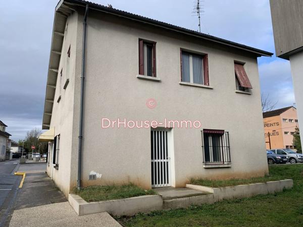 Immeuble à vendre 9 pièces de 135 m²
