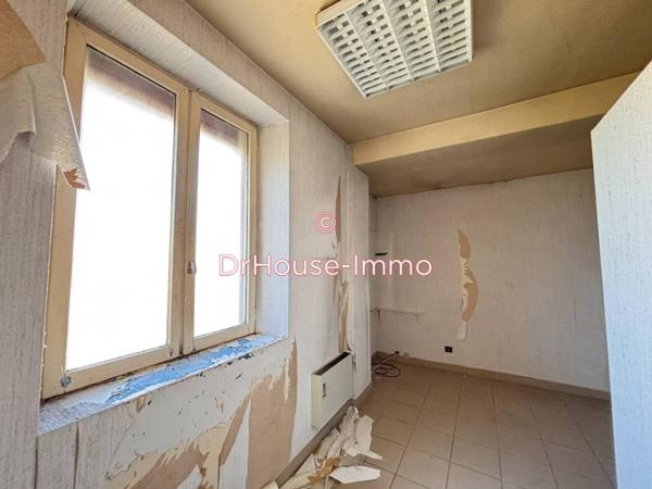Immeuble à vendre 9 pièces de 135 m²