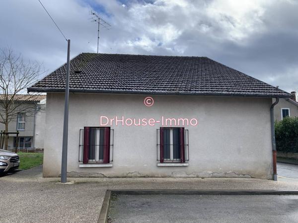 Immeuble à vendre 9 pièces de 135 m²