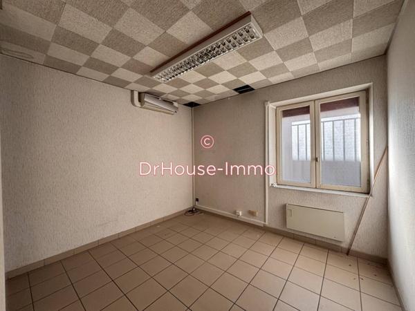 Immeuble à vendre 9 pièces de 135 m²