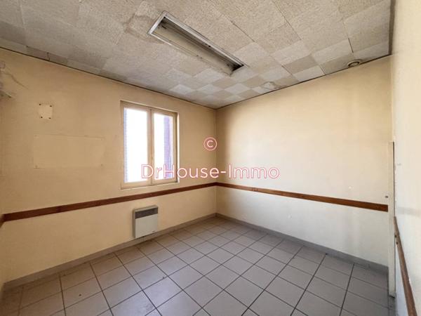 Immeuble à vendre 9 pièces de 135 m²