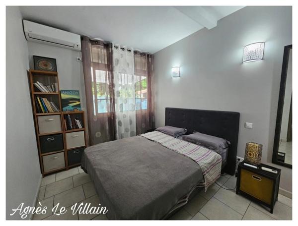 Maison Familiale de Plain-Pied avec Garage