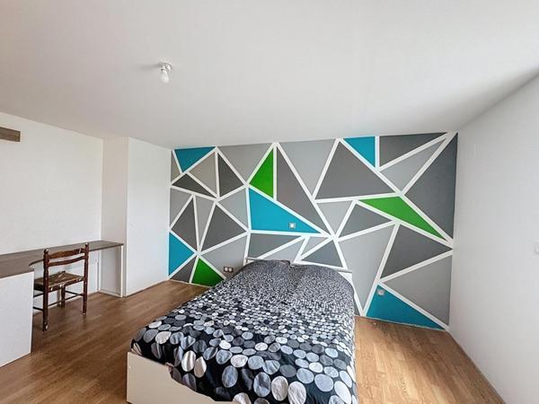 CHARMANTE MAISON FAMILIALE  - CHAMAGNE (88)