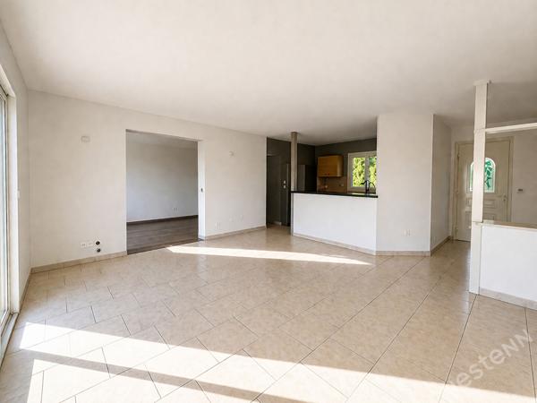 Élégante maison de plain-pied dans un environnement privilégié !