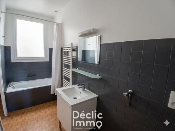 Vente appartement Bordeaux Hôtel de ville/quinconces, 47m² 2 pièces 200 000€