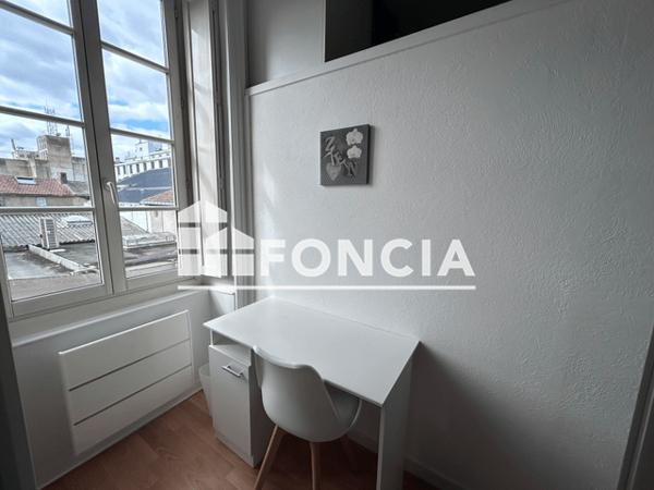 Location Appartement meublé 2 pièces 41.45 m² - 25 RUE CLEMENCEAU La Roche Sur Yon 85000
