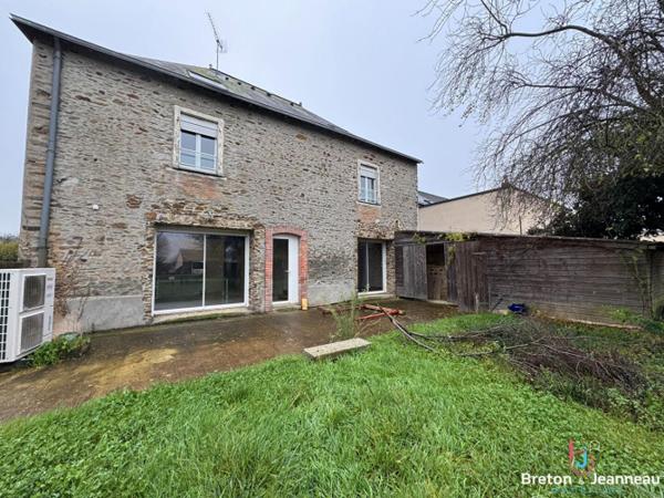 Maison à Quelaines Saint Gault
