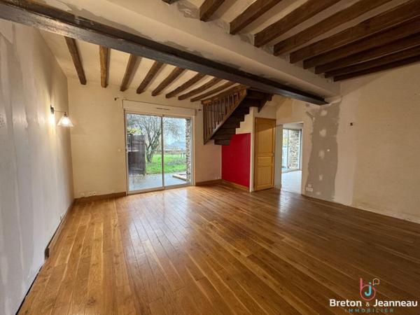 Maison à Quelaines Saint Gault