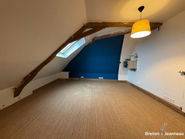 Maison à Quelaines Saint Gault