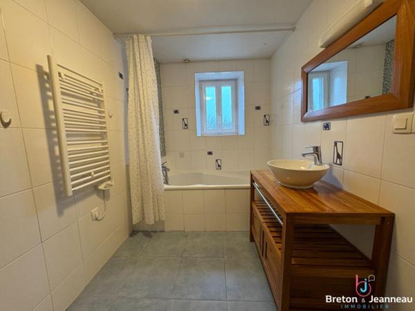 Maison à Quelaines Saint Gault