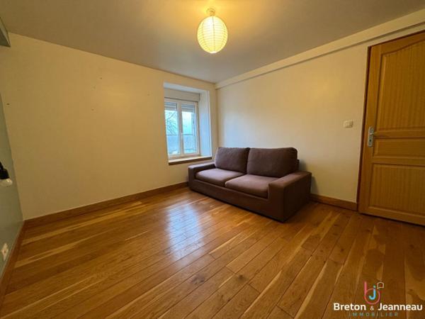 Maison à Quelaines Saint Gault