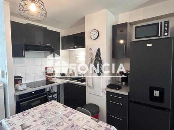 Location Appartement 3 pièces 60 m² - 330 BOULEVARD DE LA PAIX Pau 64000