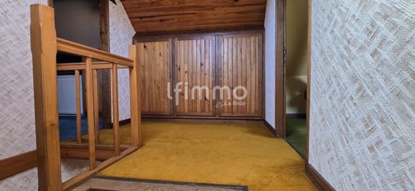 Maison lumineuse avec garage et dépendances