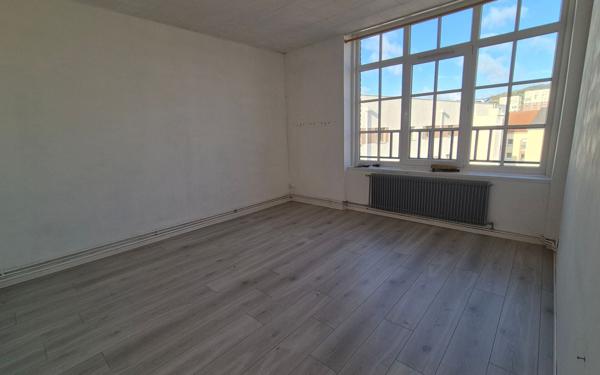 Appartement à vendre    3 pièces • 67 m2 Elbeuf