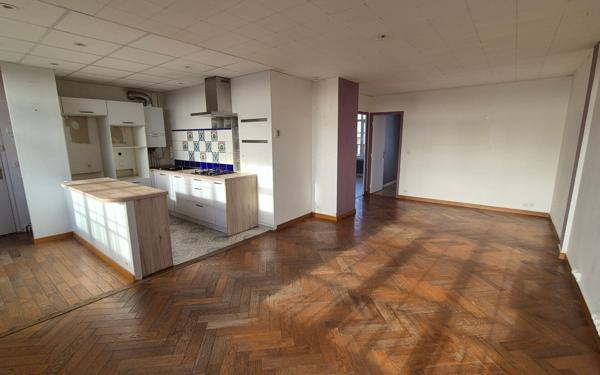 Appartement à vendre    3 pièces • 67 m2 Elbeuf