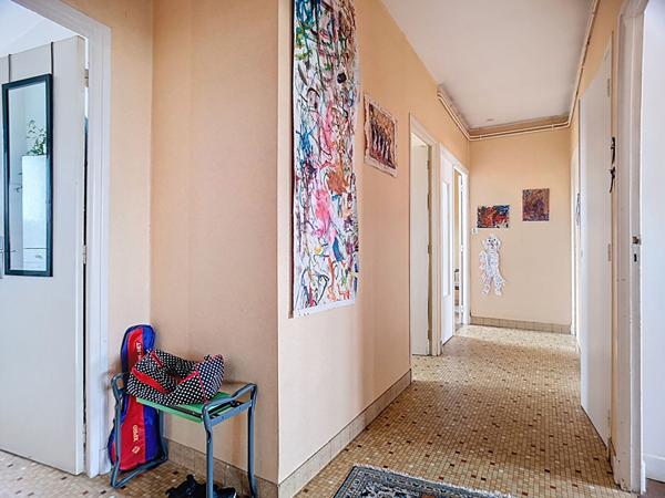 SPECIAL INVESTISSEUR - Appartement vendu loué à Brive La Gaillarde 79.54 m2 - 3 chambres - Garage - parking