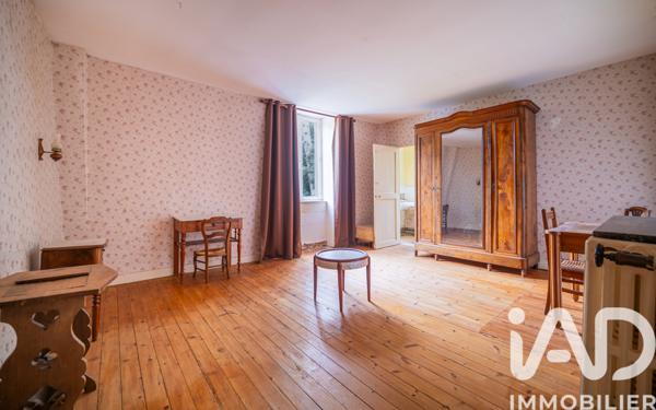 Maison à vendre 11 pièces 345 m² Aigné